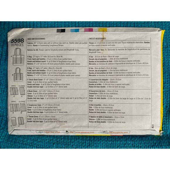 Simplicity Sewing pattern 5598 tote purse bag - Picture 2 of 5